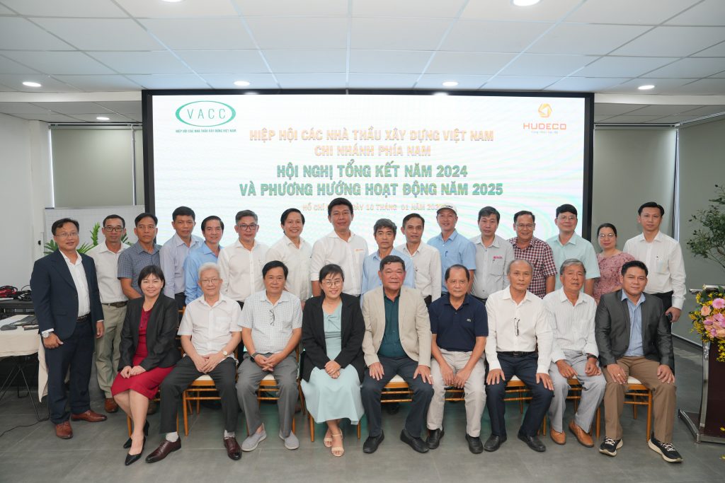 HỘI NGHỊ TỔNG KẾT HOẠT ĐỘNG NĂM 2024 CỦA HIỆP HỘI CÁC NHÀ THẦU XÂY DỰNG VIỆT NAM - CHI NHÁNH PHÍA NAM 22 CHUP ANH LUU NIEM 2