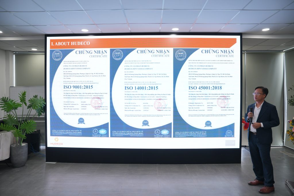 HỘI NGHỊ TỔNG KẾT HOẠT ĐỘNG NĂM 2024 CỦA HIỆP HỘI CÁC NHÀ THẦU XÂY DỰNG VIỆT NAM - CHI NHÁNH PHÍA NAM 18 HUDECO GIOI THIEU